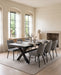 שולחן אוכל אופן עם כיסאות אמה בפינת אוכל מעוצבת